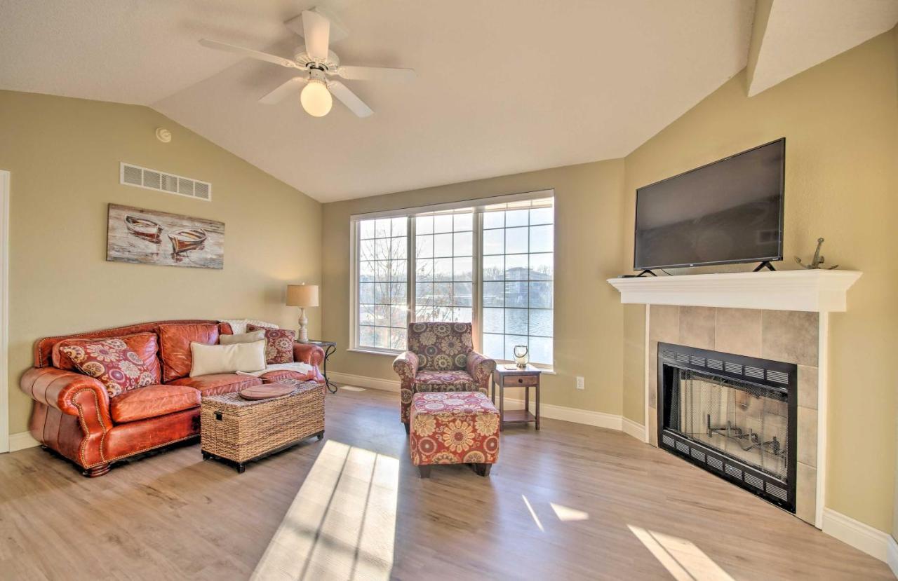 Waterfront Townhome With Private Dock And Lake Views Lake Ozark Exteriör bild