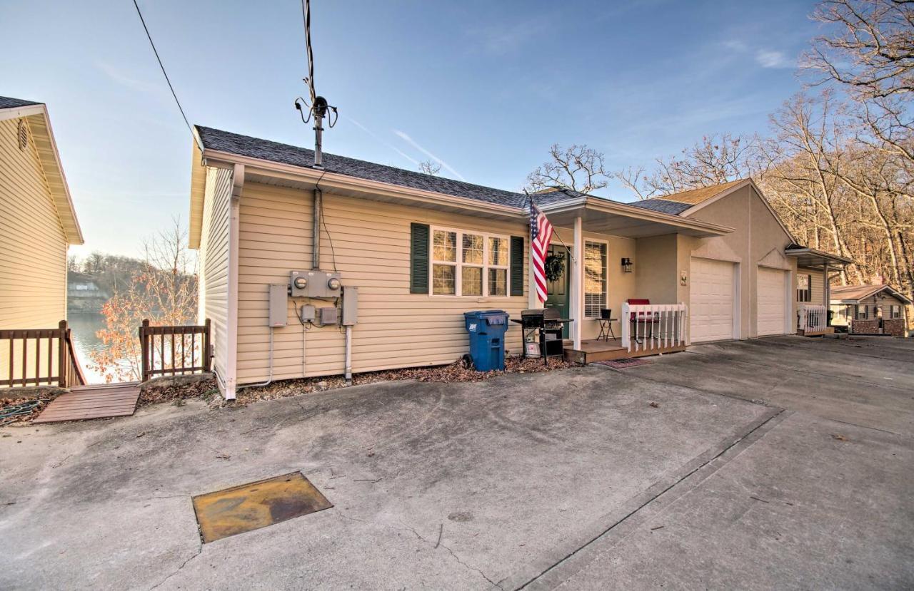 Waterfront Townhome With Private Dock And Lake Views Lake Ozark Exteriör bild