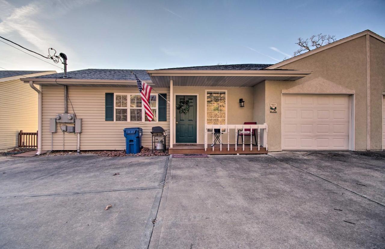 Waterfront Townhome With Private Dock And Lake Views Lake Ozark Exteriör bild